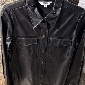New BB Dakota Black Faux Leather Button-Front Shirt Jacket size small never worn